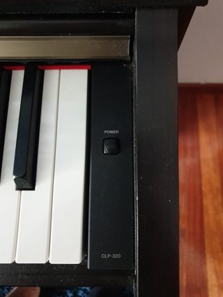 Piano Yamaha Electrico Pared