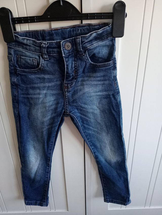 Vaquero niño Zara talla 5 años.