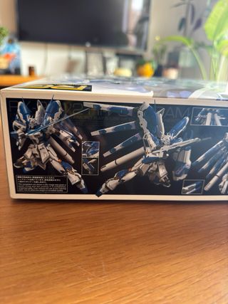Rg bandai hi nu gundam maqueta