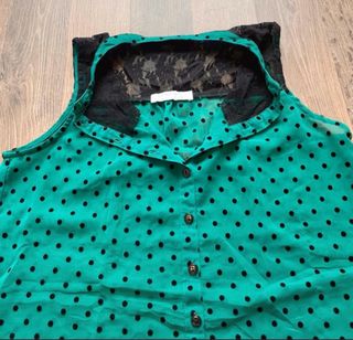 Blusa sin mangas encaje talla XS