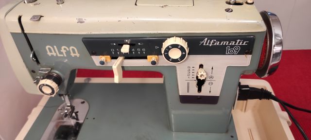 Máquina coser Portátil Alfamatic 109 con maletín