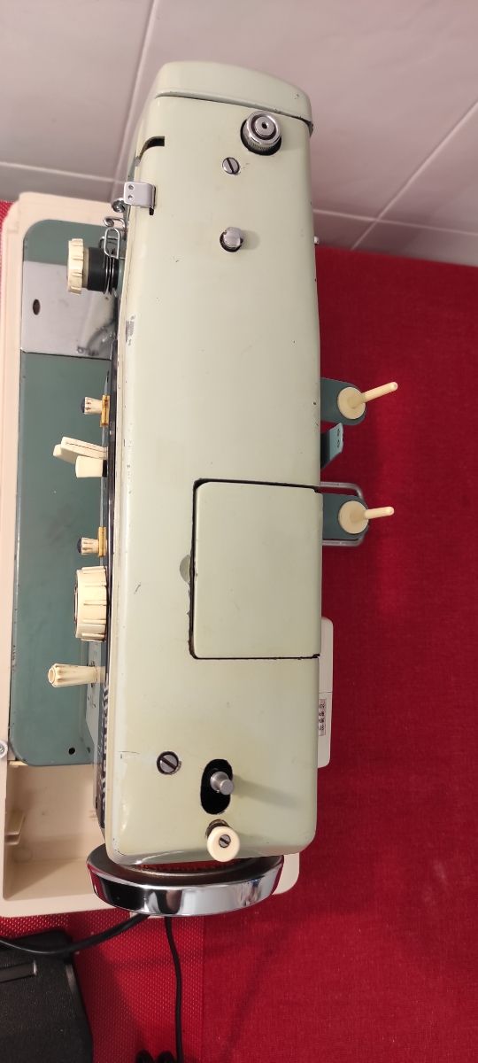 Máquina coser Portátil Alfamatic 109 con maletín