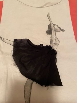 T-shirt con ballerina