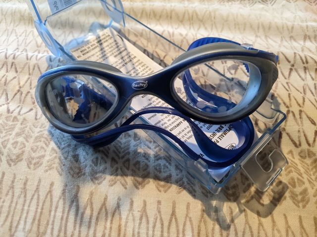 Occhiali da piscina