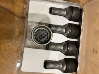 Tornillos antirobo originales renauld