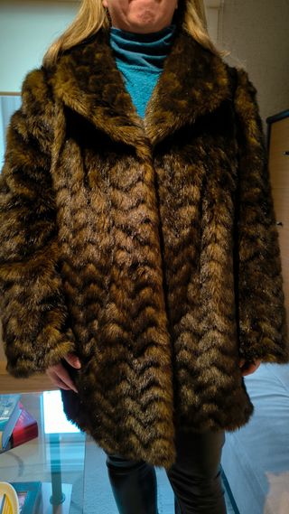 Abrigo de imitación piel