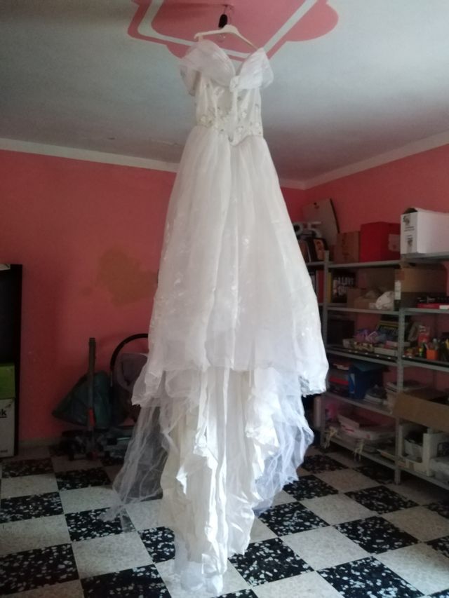 Abito da sposa vintage. Ann0 90