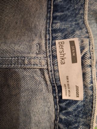 Pantalón vaquero bershka