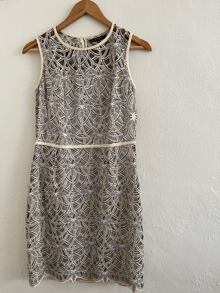 Vestido corto de invitada