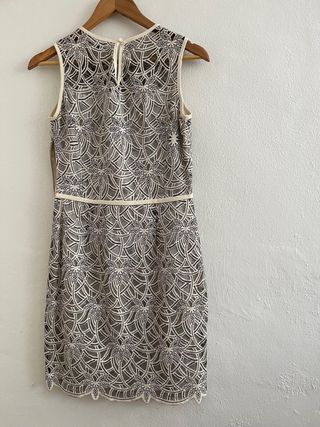 Vestido corto de invitada