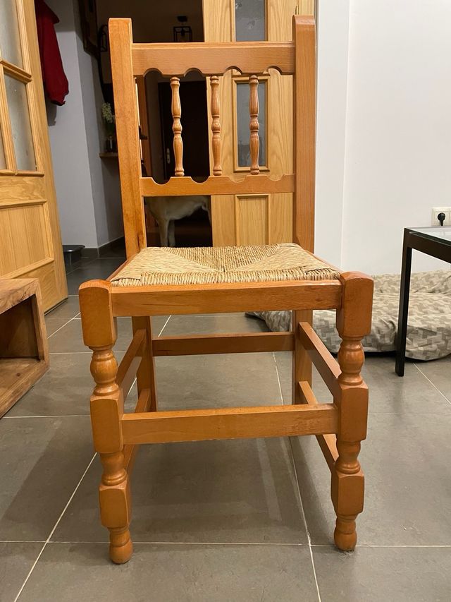 Silla de madera