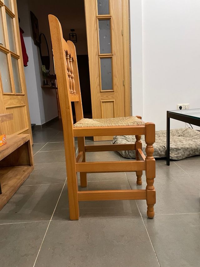 Silla de madera