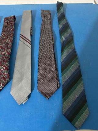 Lotto di 6 cravatte colorate vintage