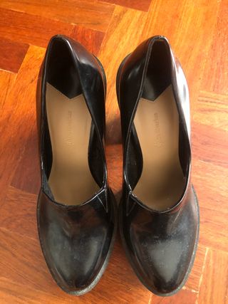 Zapato de tacón STRADIVARIUS 