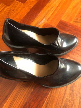 Zapato de tacón STRADIVARIUS 