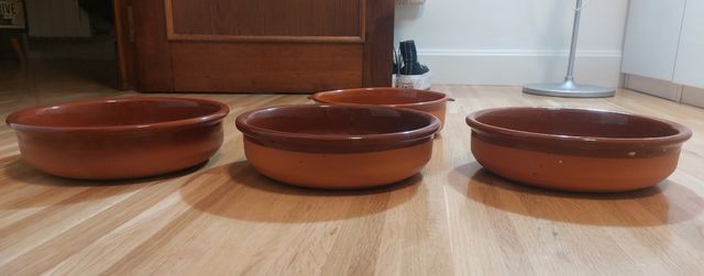 Lote 4 cazuelas de barro