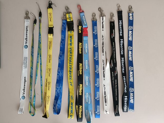 Porta chiavi o porta badge vari brand
