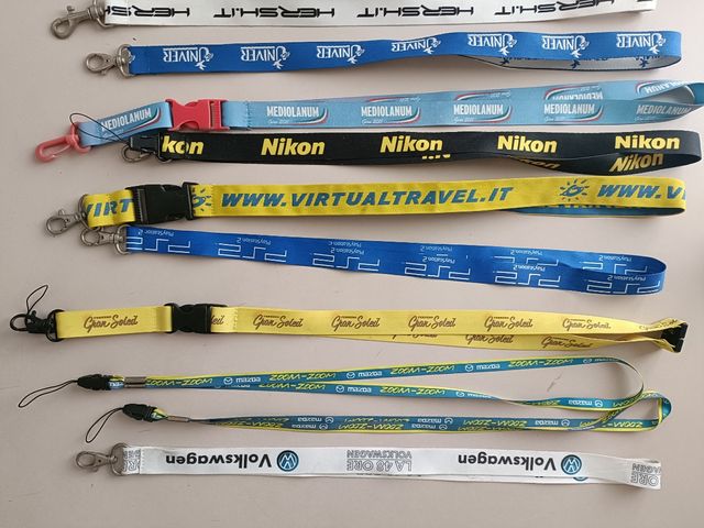 Porta chiavi o porta badge vari brand