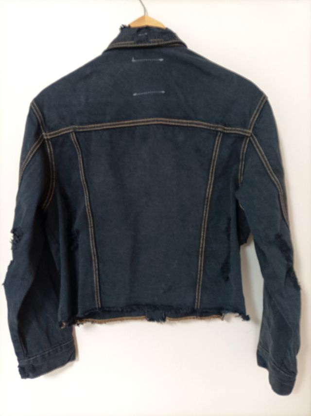 Blusão de ganga rasgado (S)