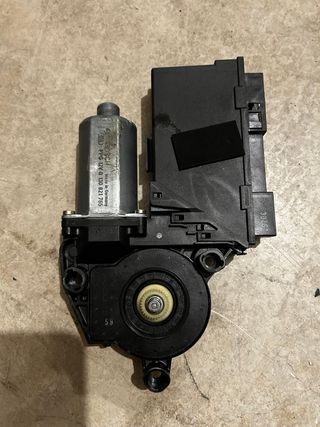 MOTOR ELEVALUNAS DEL. AUDI A2