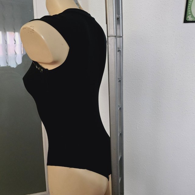 Body Bershka xs