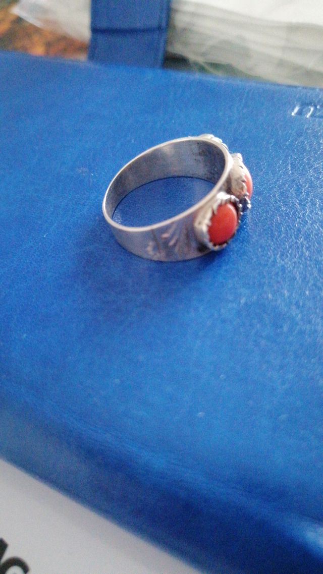 Anello corallo mediterraneo