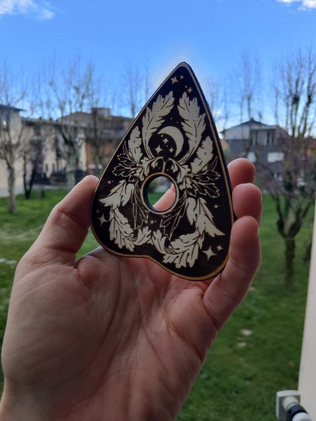Planchette tavola Ouija, decorazione