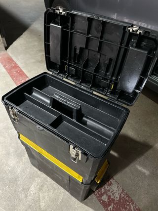 Caja de herramientas stanley con ruedas