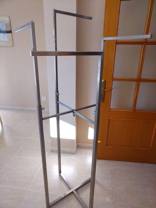 Expositor para ropa 
