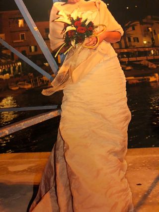 vestito da sposa.Gonna=vita34cm,top=33cm