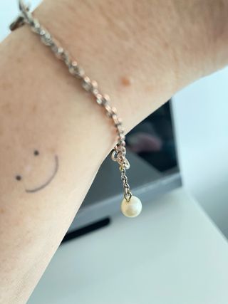 Pulseras y pendientes