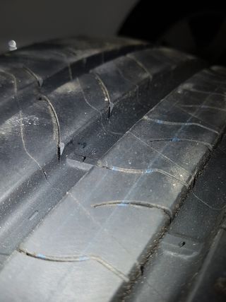 Rueda 205 55 r15 procedebte de Peugeot 308.