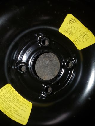 Rueda 205 55 r15 procedebte de Peugeot 308.