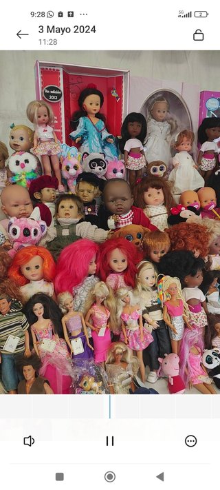 Bratz y otras muñecas