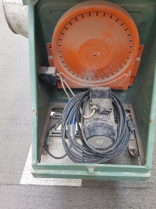 Hormigonera Umacon U 200.