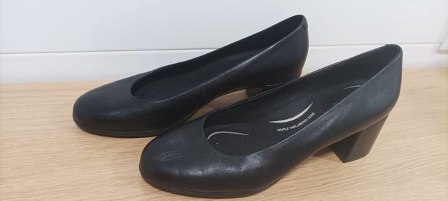 Zapatos GEOX negros señora talla 40