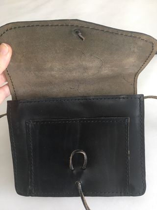 Bolso de cuero negro