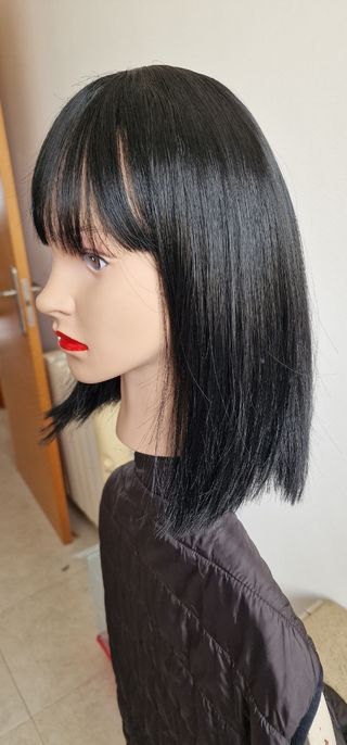 Peluca negra corte lisa