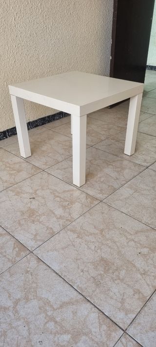 Mesa centro auxiliar Ikea blanca