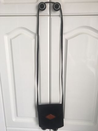 Bolso cuero negro