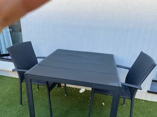 Mesa y sillas terraza
