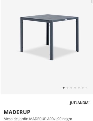 Mesa y sillas terraza