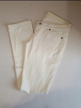 Vaqueros rectos blancos talle bajo Inside
