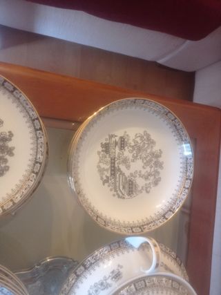 Vajilla en blc y negro Santa Clara