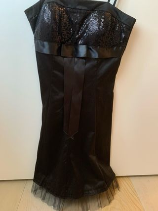 Tubino nero con paillettes