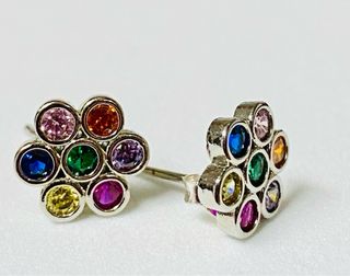 Pendientes roseton de circonitas en plata ley 925