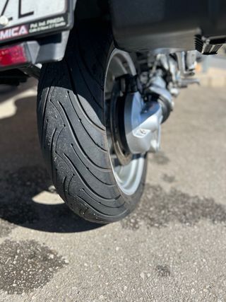 BMW R850R