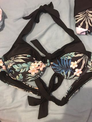 Bikini floral talla L 