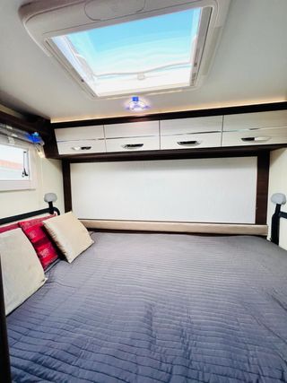 Alquiler la autocaravana perfilada McLouis MC460