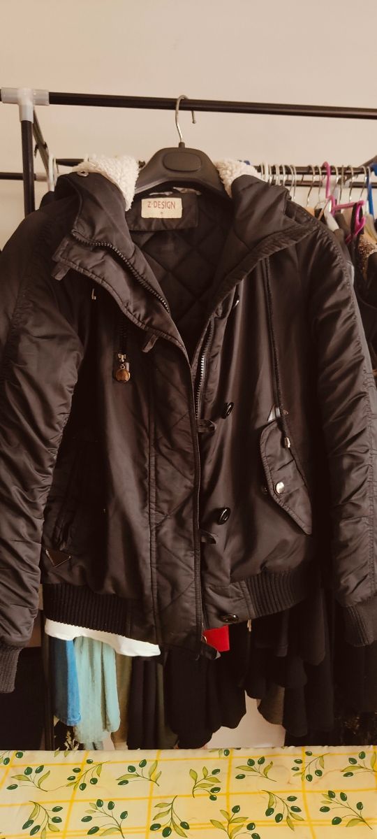 Chaqueta acolchada negra